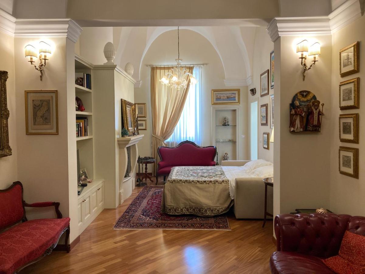 B&B Ai Due Santi Lecce Exterior photo