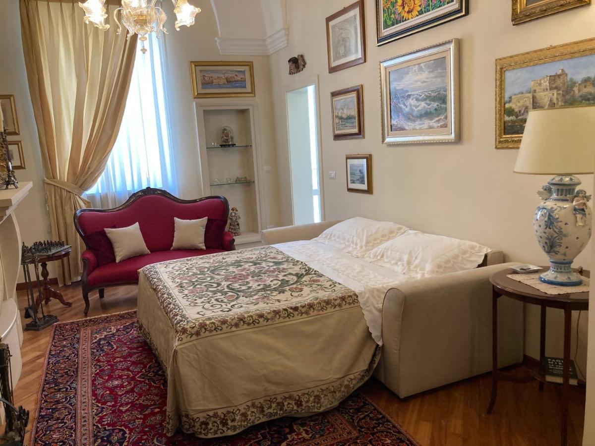 B&B Ai Due Santi Lecce Exterior photo