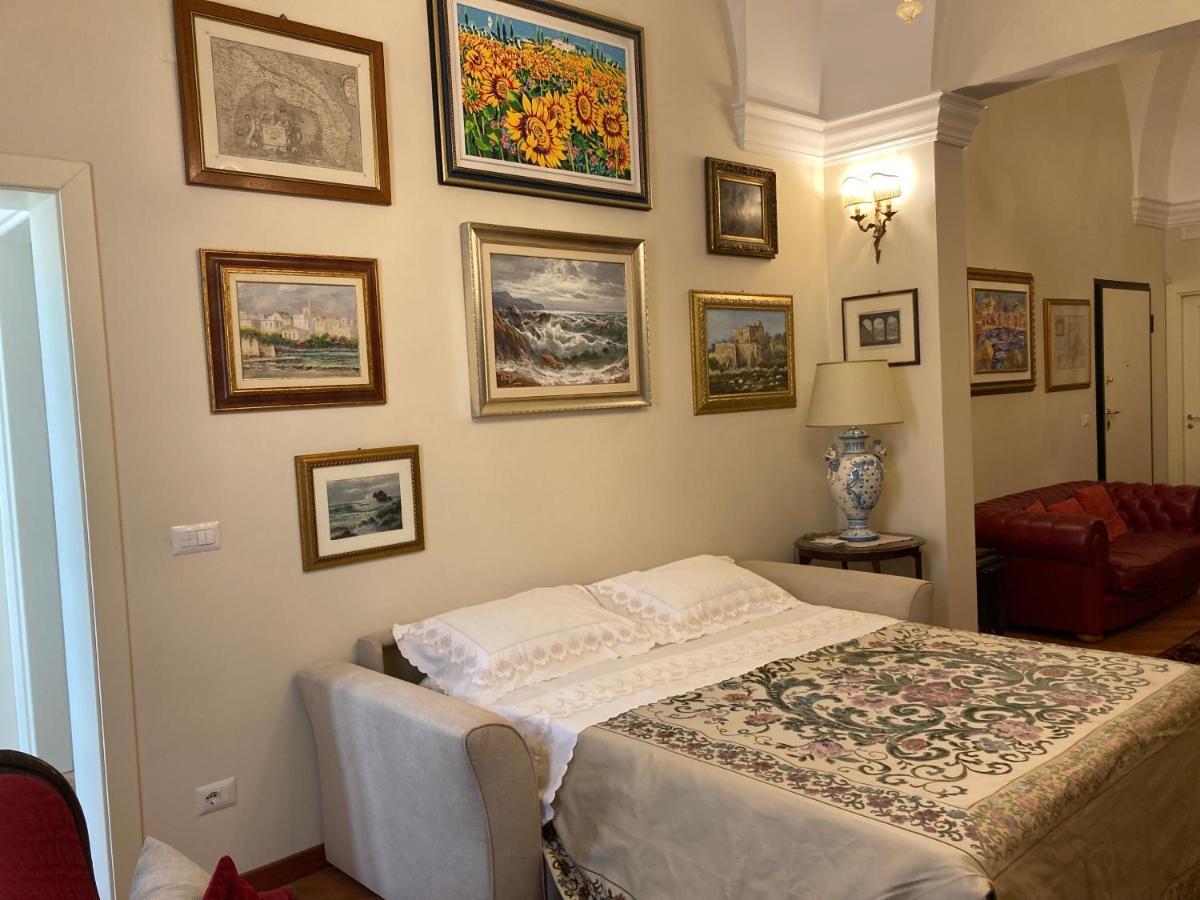 B&B Ai Due Santi Lecce Exterior photo
